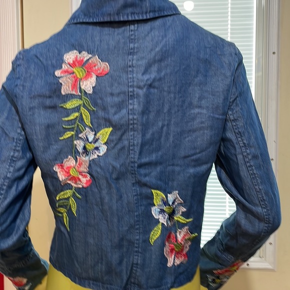 NWT  Chelsea & Theodore top - Picture 8 of 12